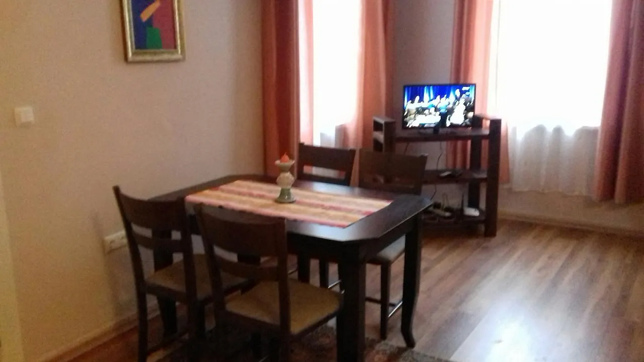 Julia Garden Apartment Burgas